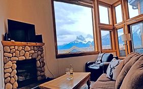 Downtown Loft, Mountain Views, Fireplace, Couple'S Retreat, Walker'S Paradise